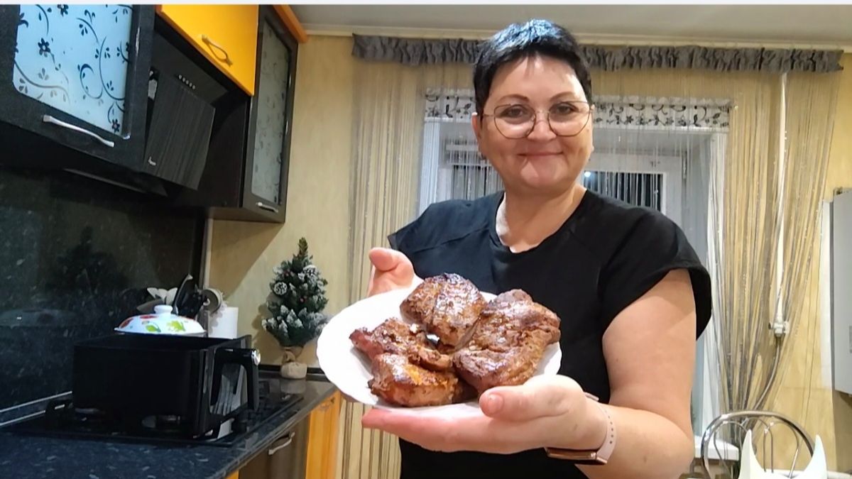 Продолжение/2 часть/ДЕЛАЮ ГОЛУБЦЫ/НУ ОООЧЕНЬ ВКУСНОЕ МЯСО,Я СЕГОДНЯ ЗАПЕКЛА смотреть онлайн