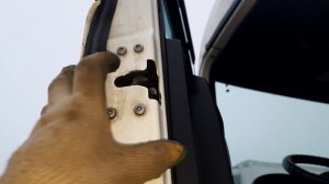 Почему дверь не закрывается на первый щелчок MAN TGX