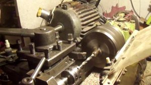 точим переходник с метрической на дюймовую резьбу