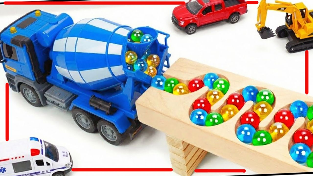 Мультики для детей и малышей. Яркая Машинка и Разноцветные шарики на трассе. Мультики залипалки смотреть онлайн