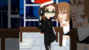 вопше раньше я умила в нем монтировать потом перешла на алайт не дает мне здеть видео так что вот