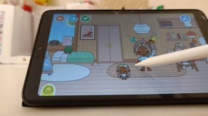 играю в току с новым стилусом и новой семьёй! и у меня е вместилось...