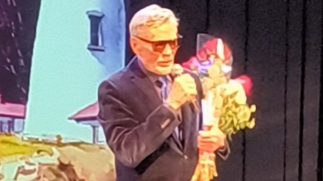 Пока горит костер на дальнем берегу