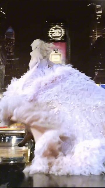 САМАЯ ДОРОГАЯ РЕКЛАМА смотреть онлайн