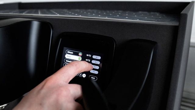 Manifesta Speciale Graphite смотреть онлайн