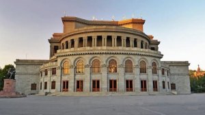 Théâtre de l'Opéra d'Erevan - lieu de l'Eurovision des jeunes musiciens'26 à Yerevan