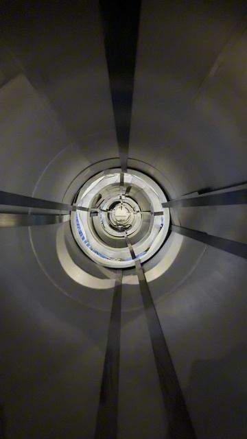 Мы делаем с умом, расчётом, теплом, Чтоб каждый паллет обрёл свой дом