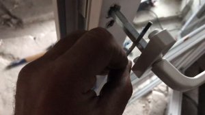 Установка двухсторонней ручки на ПВХ