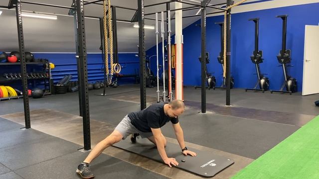 Растяжка внутренней поверхности бедра / Inner Thigh Stretch смотреть онлайн