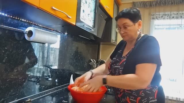 СЕГОДНЯ ЛЕНИВЫЕ ГОЛУБЦЫ смотреть онлайн