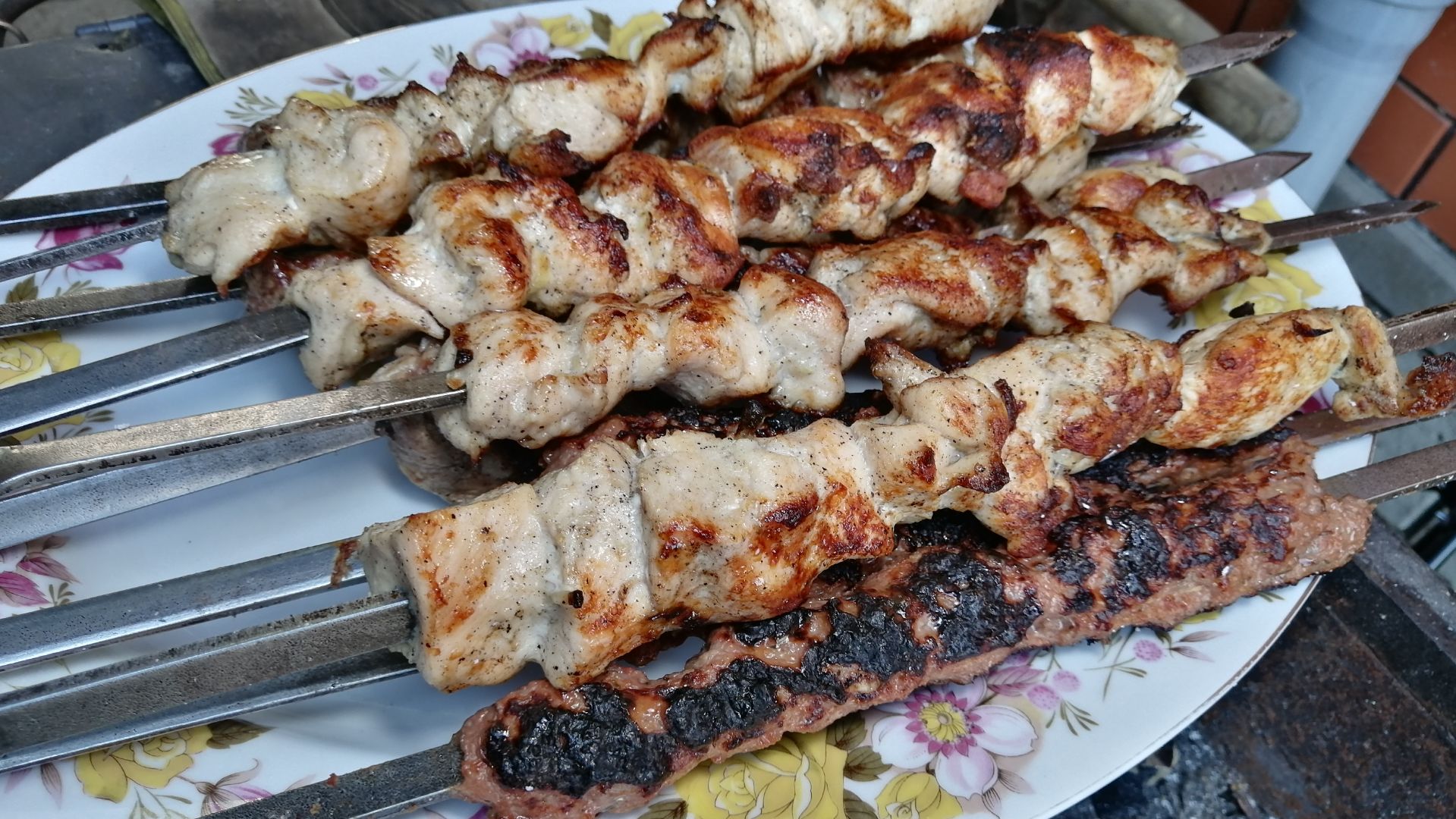 Осенний шашлык-курица, свинина, кебаб .15.11.2025 смотреть онлайн