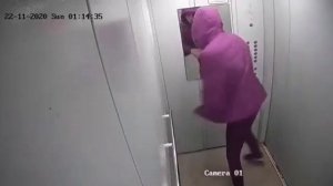 скотина ломает лифт в нашем доме. город.Красноярск.