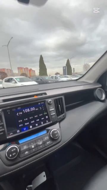 Toyota RAV4 '2017 смотреть онлайн