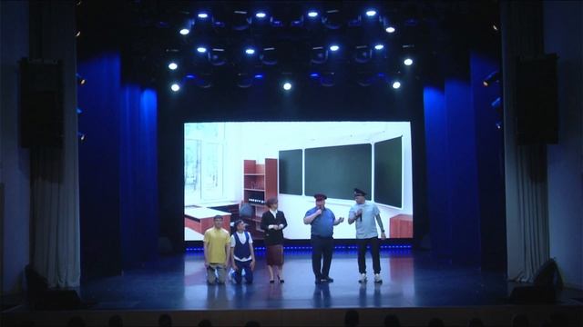 Команда КВН «ИП Бондарев». Миниатюра «Полицейские в русской школе» смотреть онлайн