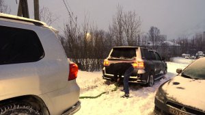 Стандартные зимние испытания Toyota Land Cruiser 200.