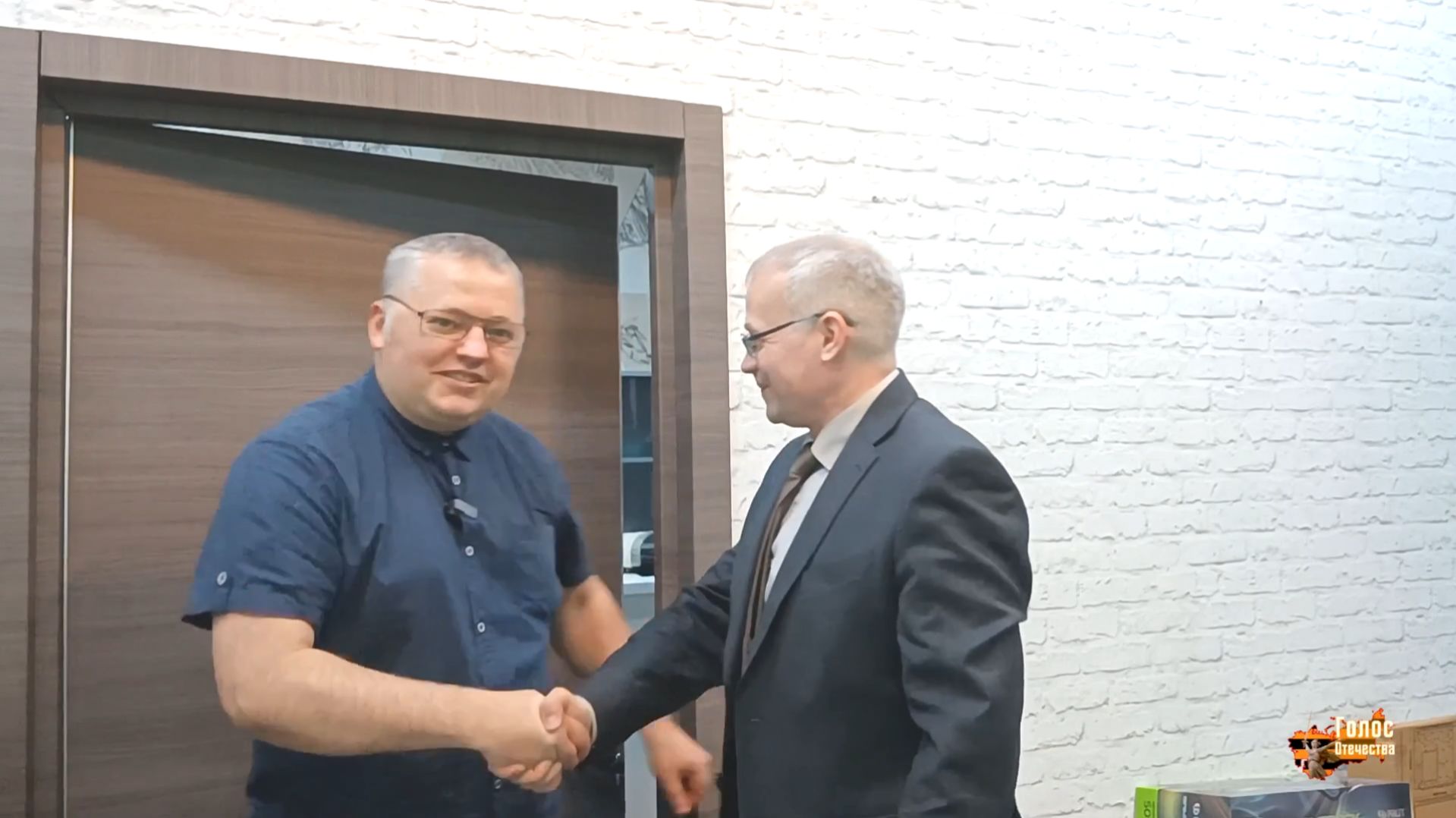 Александр Архипов в пресс-центре телеканала "Родина" - Максим Нургалеев смотреть онлайн