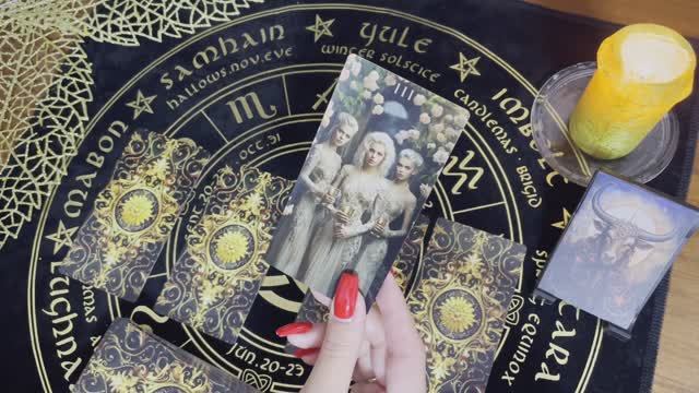 Телец. Таро прогноз на январь 2026 года. Гадание онлайн смотреть онлайн