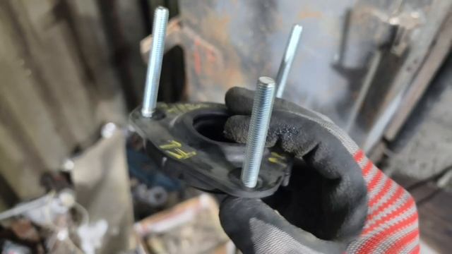 Стойки от Mazda Demio на Ford Fusion. Часть 1 (проставки).