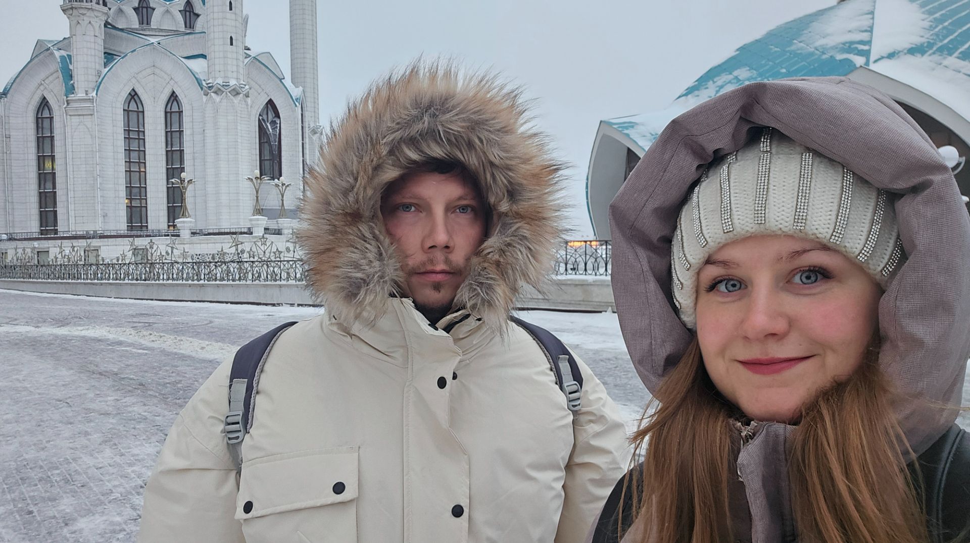 Гуляем по Казани/очень замерзли/сходили в музей/слабонервным не смотреть/летим домой. смотреть онлайн