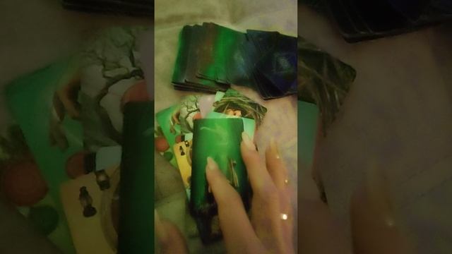 ТАРО РАСКЛАД. О ЧЕМ ОН ДУМАЕТ ПЕРЕД СНОМ!ЭЗОТЕРИКА!!! ГАДАНИЕ НА ТАРО!!!!