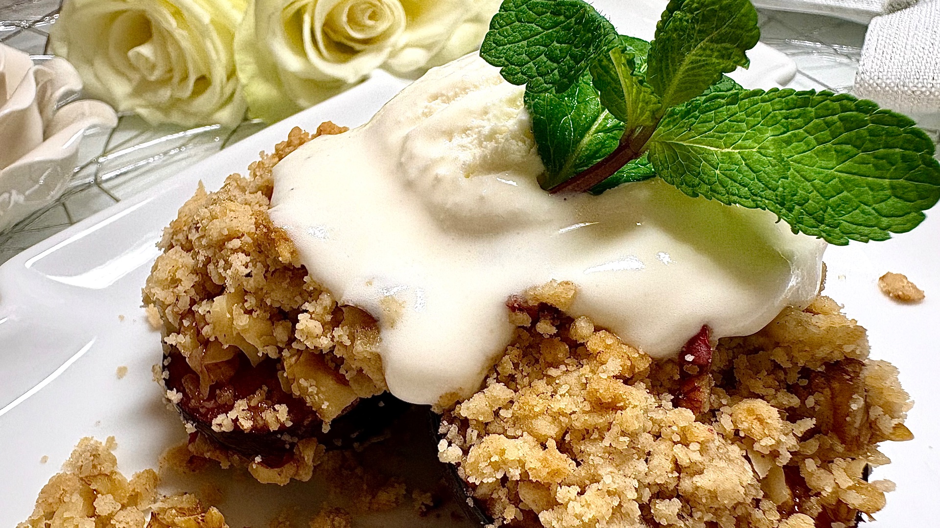 Сливовый крамбл