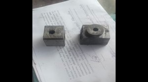 Гайки поперечной подачи токарного 1е61мт для компенсации износа направляющих поперечной подачи.