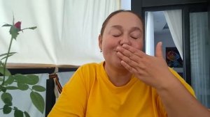 У НАС ПРАЗДНИКОТКРЫВАЕМ ШАМПАНСКОЕ