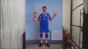 "Ветеранский коллектив"  Авторская песня под гитару + история.