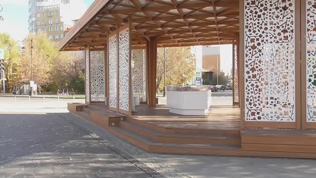 Пешеходная улица Дзержинского. г. Тюмень. 2023 год. смотреть онлайн