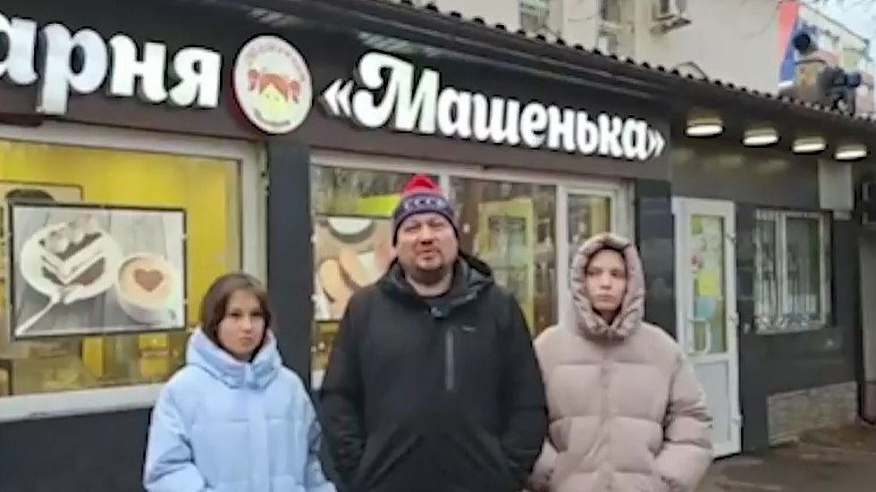 Путин: Производственный бизнес не должен пострадать от перехода на новые системы налогообложения смотреть онлайн