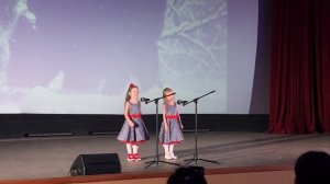 Почему медведь зимой спит - муз. Л. Книппер, сл. А.Коваленков, исп. София Трапезова и Анна Чаплыгина