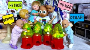 ЁЛКИ ВАМ🎄 - КОНФЕТЫ🍬 МНЕ🤣 Катя и Макс веселая семейка! Куклы Барби в реальной жизни ДаринелкаТВ