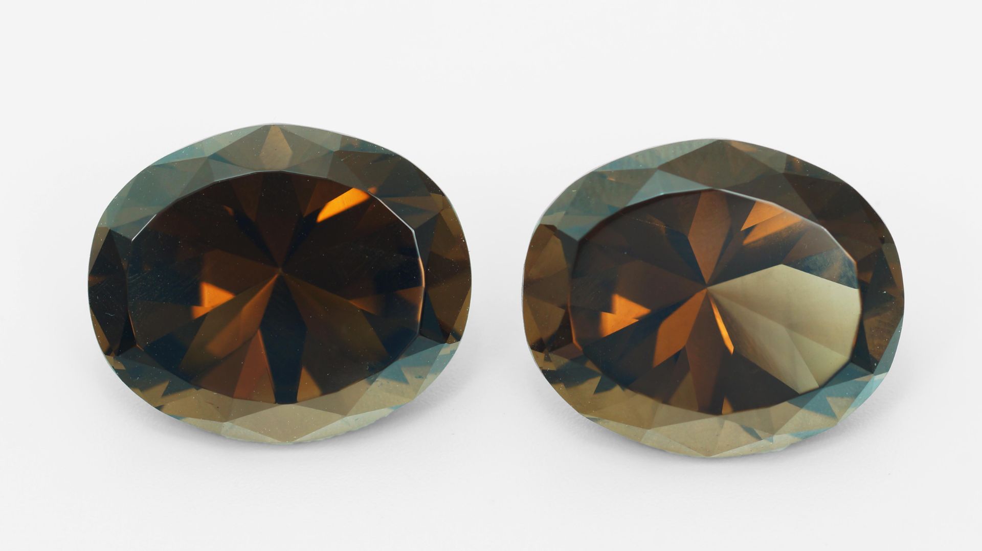 Парный Дымчатый Кварц 40.23 карата смотреть онлайн