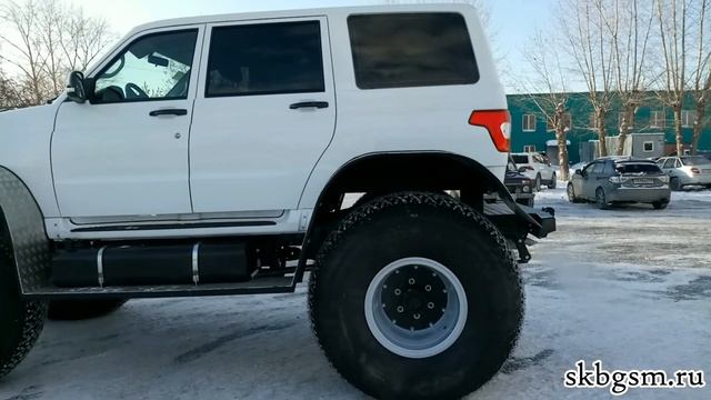 Снегоболотоход СКБ-600 на шинах AVTOROS Rolling Stone