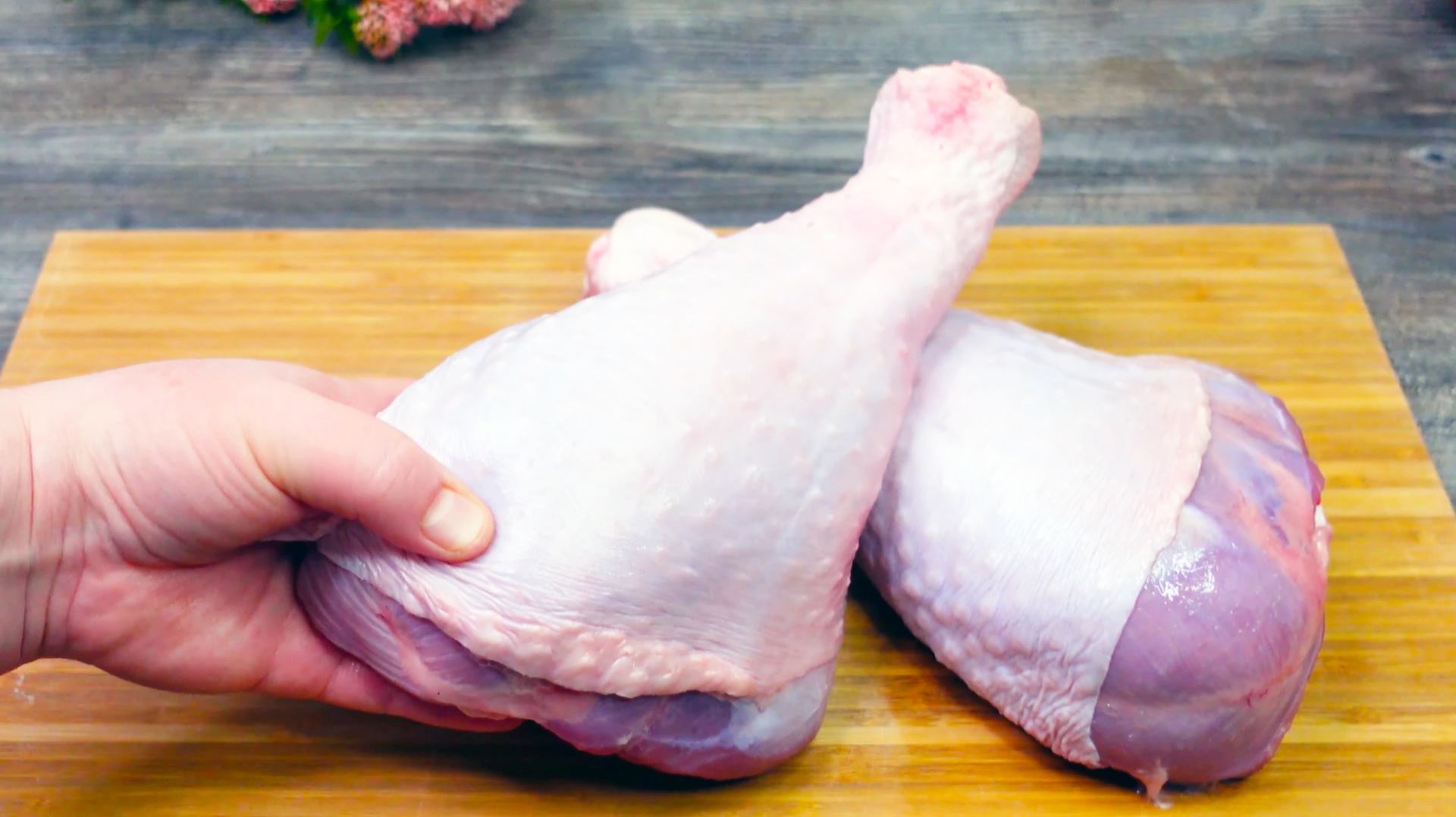 Сочная ГОЛЕНЬ ИНДЕЙКИ запеченная в духовке! Вот Как Нужно Готовить Мясо! Сочная ГОЛЕНЬ ИНДЕЙКИ. смотреть онлайн