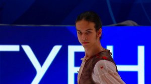 Петр Гуменник выиграл короткую программу на Чемпионате России в Петербурге