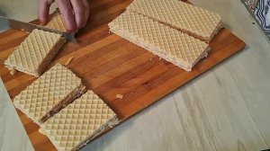 Вкусный перекус из вафельных коржей!