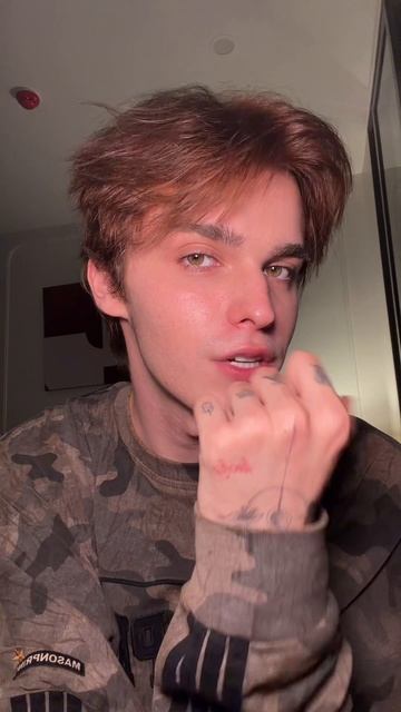 ИСТОРИЯ МОИХ ВОЛОС