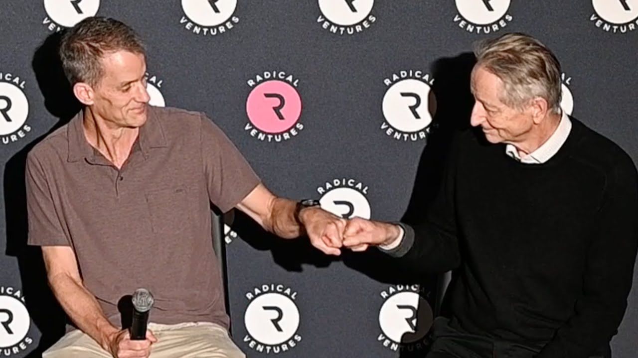 Сотрудничество, благодаря которому появился современный ИИ Джефф Хинтон и Джефф Дин беседуют смотреть онлайн