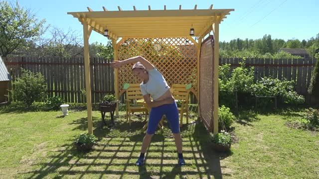 6 соток 4 июня 2021 год. Сажаю однолетники вокруг прудика и роз.. смотреть онлайн