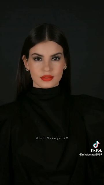 #Камила #Кейроз (#англ. #Camila #Queiroz) смотреть онлайн