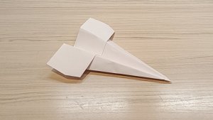 Как легко сделать ! УЛУЧШЕННЫЙ !  самолётик из бумаги А4