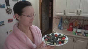 Декабрь 2025 года. Купила песок для посевов. Поразил парк Краснодар. Готовлю рулетики из чипсов нори