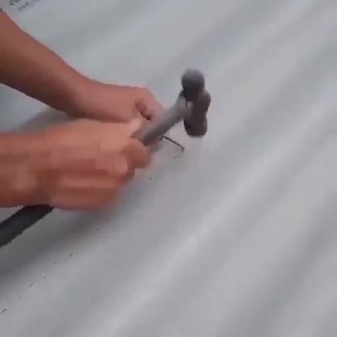 Вот так легко и ровно можно отломать шифер. смотреть онлайн