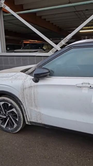 Новая партия🚘Mitsubishi Outlander lV смотреть онлайн