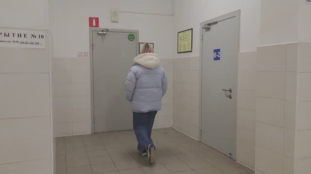 Спецэффект "Проход через стену" моисеенкова смотреть онлайн