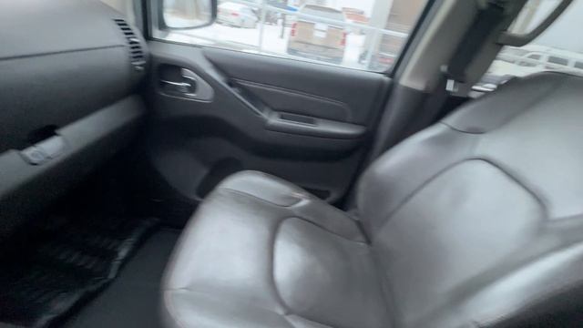 Nissan Pathfinder смотреть онлайн