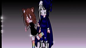 бедная луна :(