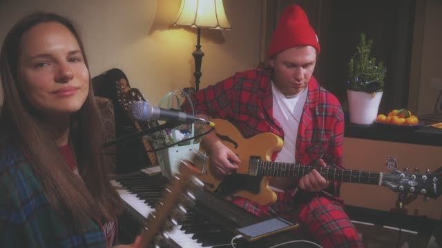 White Christmas - Frank Sinatra Cover, Владимир Куличенко & Дарья Ильина смотреть онлайн