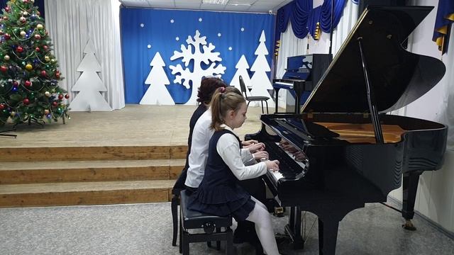 Олеся Александровна , Мария и Кристина Кузьмины - "Мини-рок"